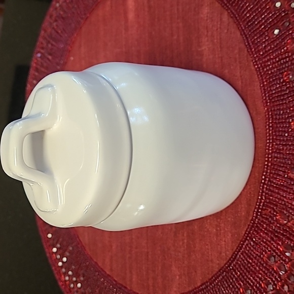 ❤️Rae Dunn ❌️⭕️ Heart Canister - Picture 2 of 8